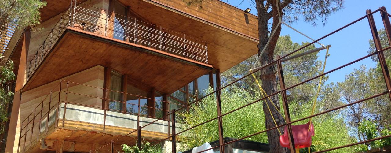 La CASA AUTOSUFICIENTE en medio de la naturaleza que te robará suspiros, ABCDEstudio ABCDEstudio Houses لکڑی Wood effect