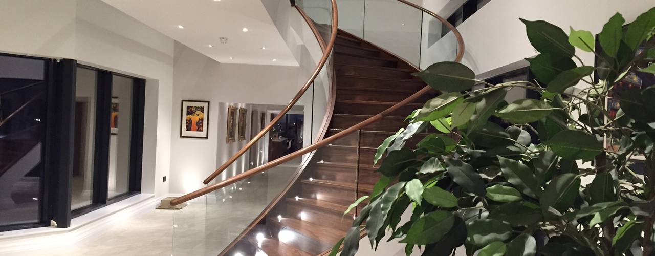 Luxury Staircase, Haldane UK Haldane UK الممر الحديث، المدخل و الدرج