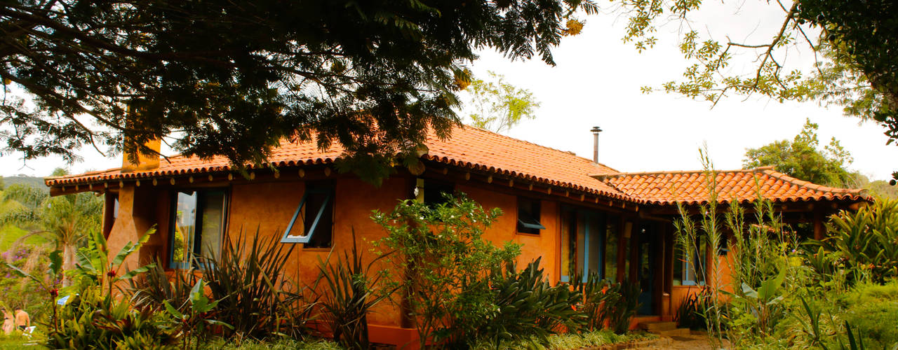 POUSADA MARIA MANHÃ, MADUEÑO ARQUITETURA & ENGENHARIA MADUEÑO ARQUITETURA & ENGENHARIA Rustic style houses