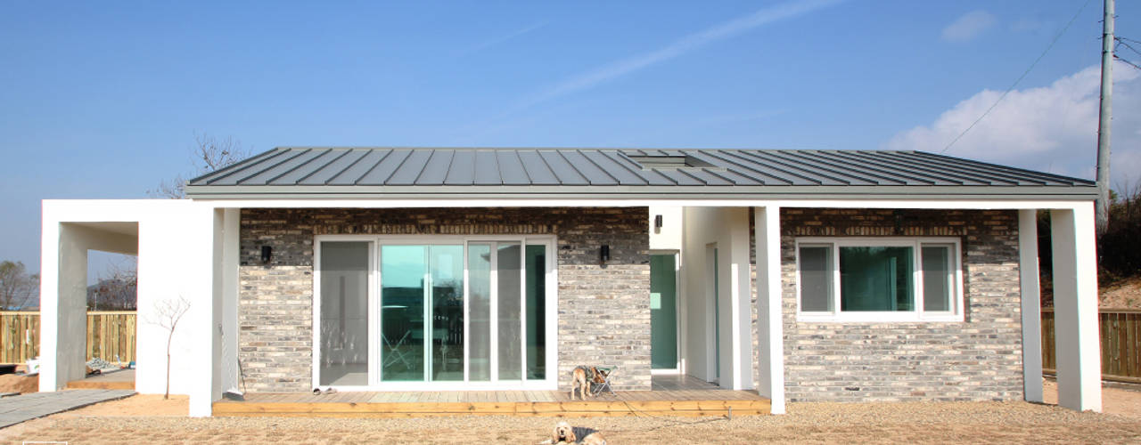 一间乍看质朴,暗藏现代设计的节能实用平房