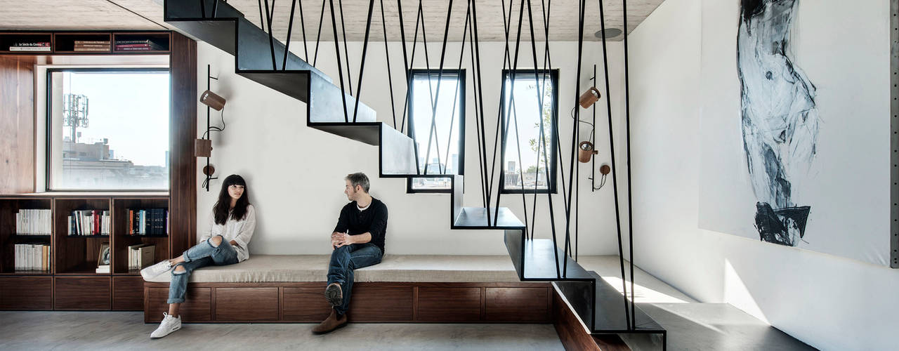 Duplex Penthouse in Tel Aviv, toledano + architects toledano + architects Couloir, entrée, escaliers minimalistes Métal