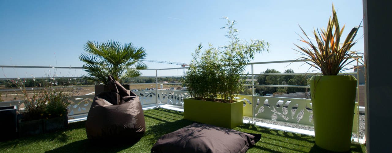 Aménagement d’une terrasse plein sud de 45 m², Vertigo jardins Vertigo jardins Terrace