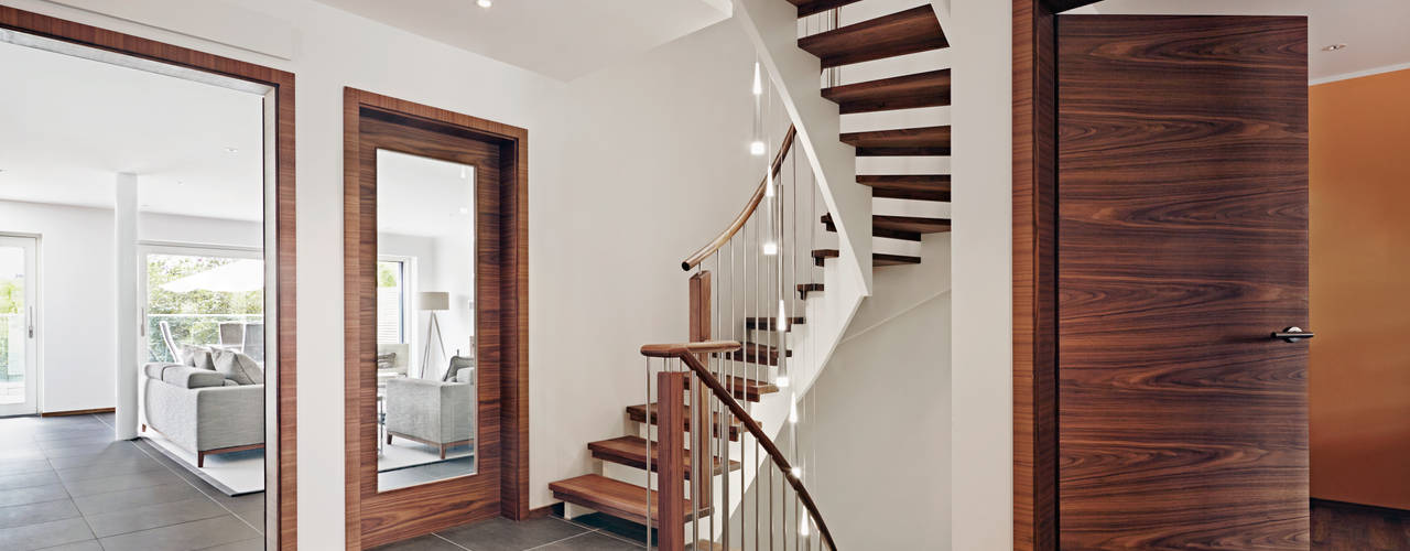 Urban Home Imagine, Baufritz (UK) Ltd. Baufritz (UK) Ltd. Modern corridor, hallway & stairs