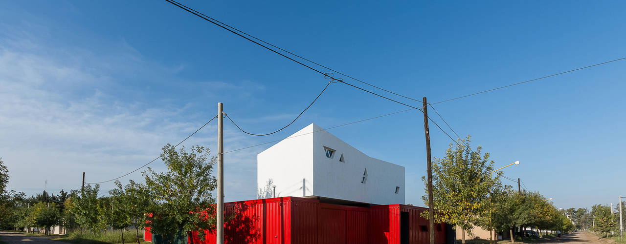 Casa Container, estudioscharq estudioscharq 現代房屋設計點子、靈感 & 圖片