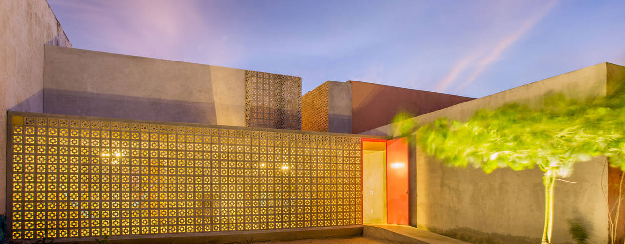 CASA GABRIELA, TACO Taller de Arquitectura Contextual TACO Taller de Arquitectura Contextual モダンな 家