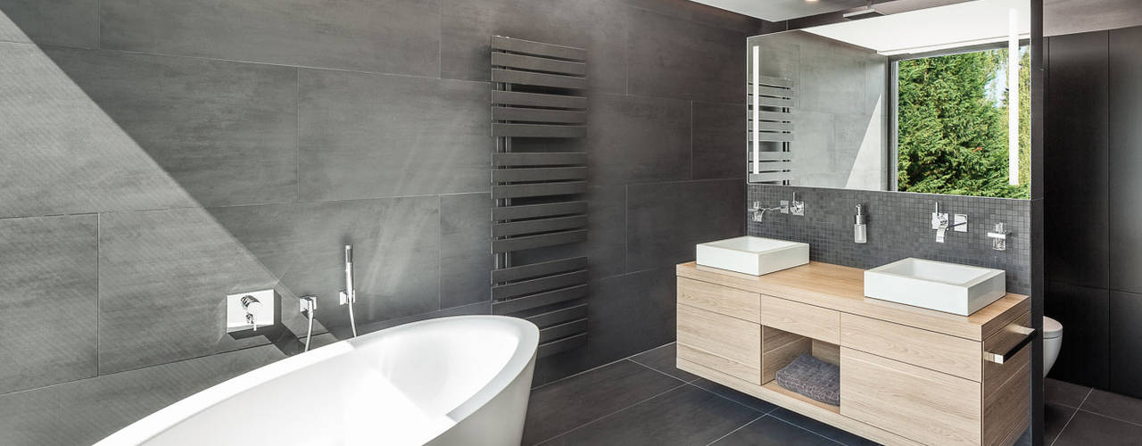 Haus H, ZHAC / Zweering Helmus Architektur+Consulting ZHAC / Zweering Helmus Architektur+Consulting Modern bathroom Tiles