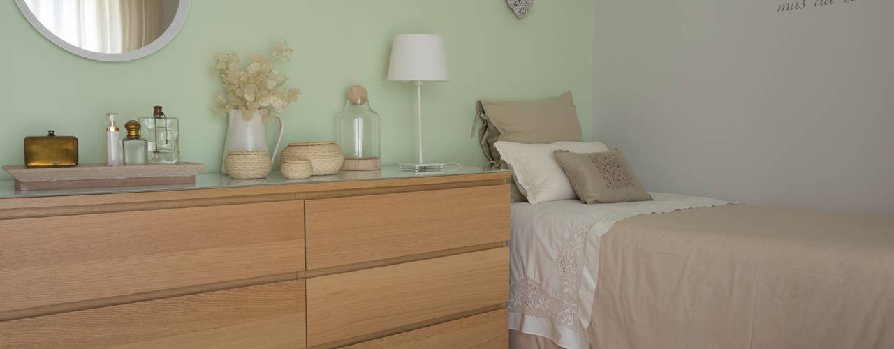 CP Bedroom - Sintra, MUDA Home Design MUDA Home Design オリジナルスタイルの 寝室