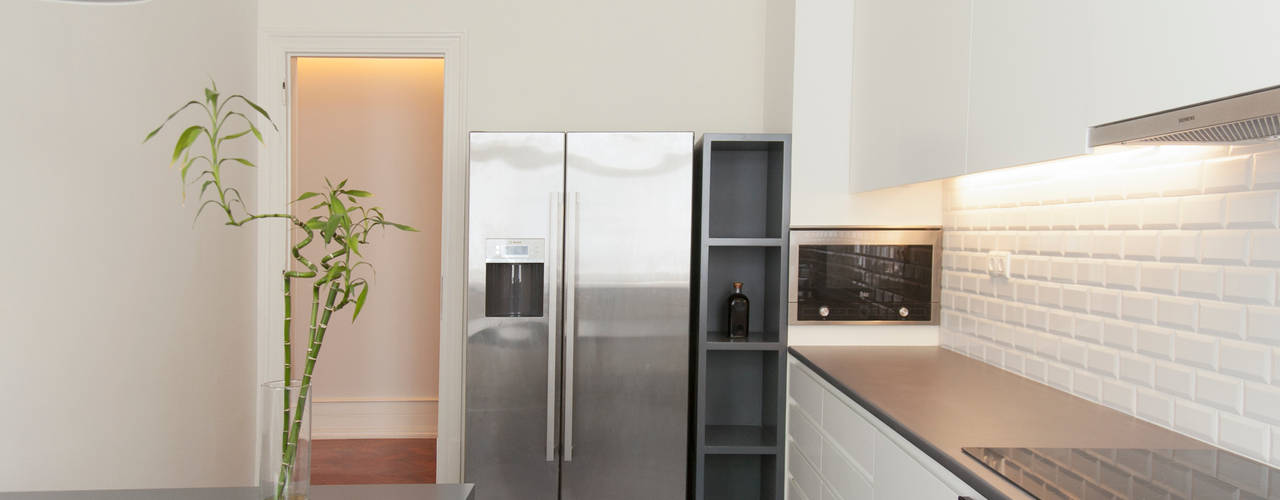 Remodelação de apartamento Avenidas Novas, Lisboa, Matos + Guimarães Arquitectos Matos + Guimarães Arquitectos Cozinhas modernas