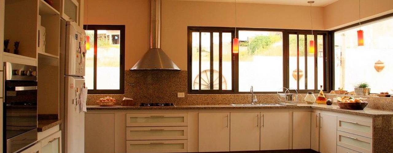 Cocina + Baño, renziravelo renziravelo Nhà bếp phong cách kinh điển