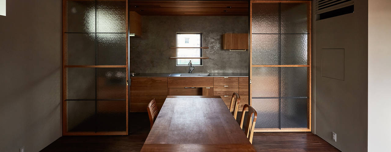 SHIMA, 武藤圭太郎建築設計事務所 武藤圭太郎建築設計事務所 Modern style kitchen Solid Wood Multicolored