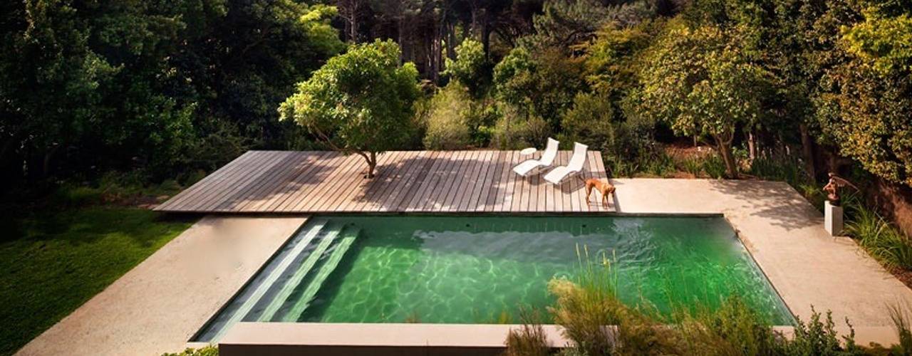 homify Modern Pool