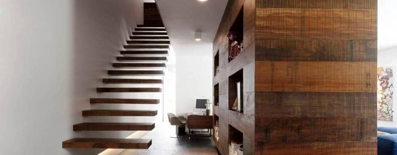 homify Modern Corridor, Hallway and Staircase