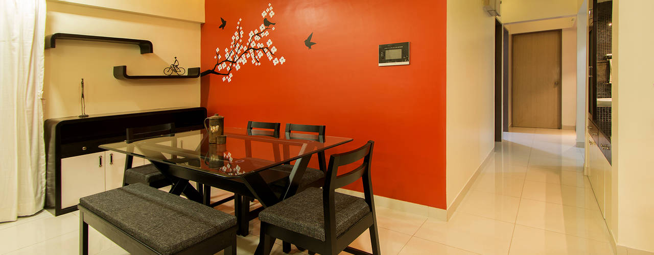 A residence for Mr.Nitin Warrier at Blue Ridge ,Hinjewadi ,Pune, Navmiti Designs Navmiti Designs Minimalist dining room