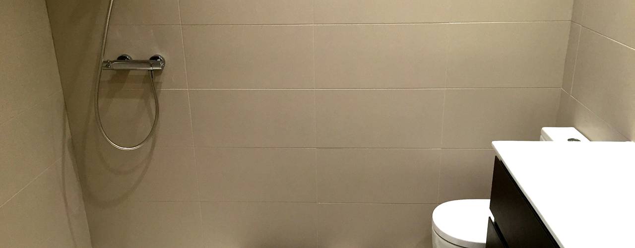 LA ARQUITECTURA SIEMPRE HA ESTADO PRESENTE, EKIDAZU EKIDAZU Modern bathroom