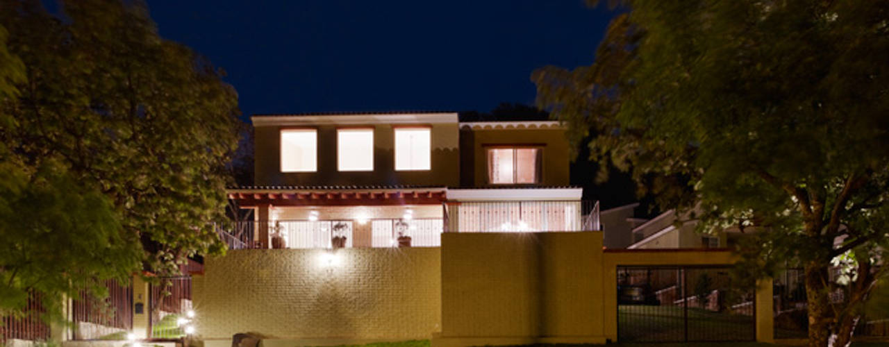 residencia Gallardo, Excelencia en Diseño Excelencia en Diseño Colonial style house Bricks