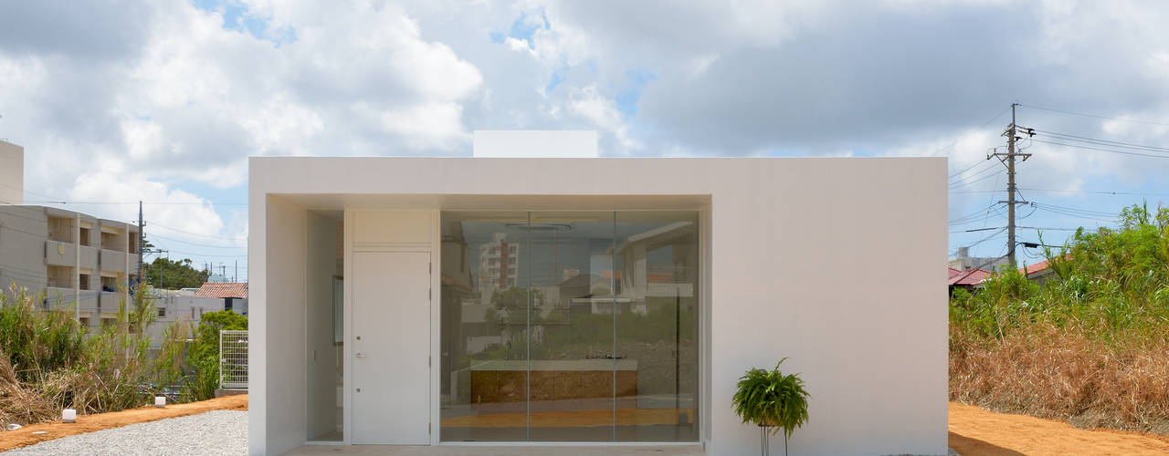NaK-house, 門一級建築士事務所 門一級建築士事務所 Modern houses Reinforced concrete White