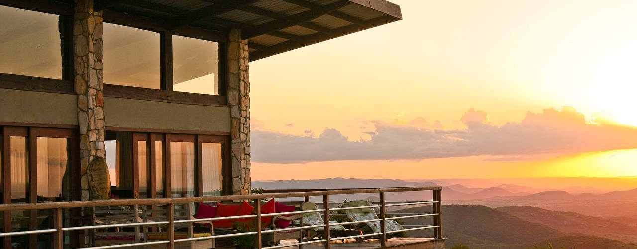 Casa da Serra, Duo Arquitetura Duo Arquitetura Country style balcony, veranda & terrace Wood Wood effect