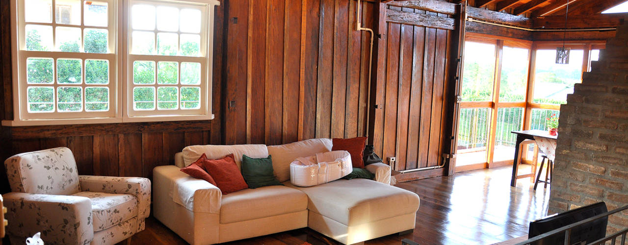 Residência G.S, Zani.arquitetura Zani.arquitetura Rustic style living room