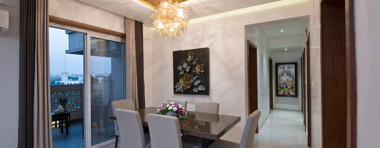 Residence Interiors at Mukundnagar, Pune, Urban Tree Urban Tree Modern dining room