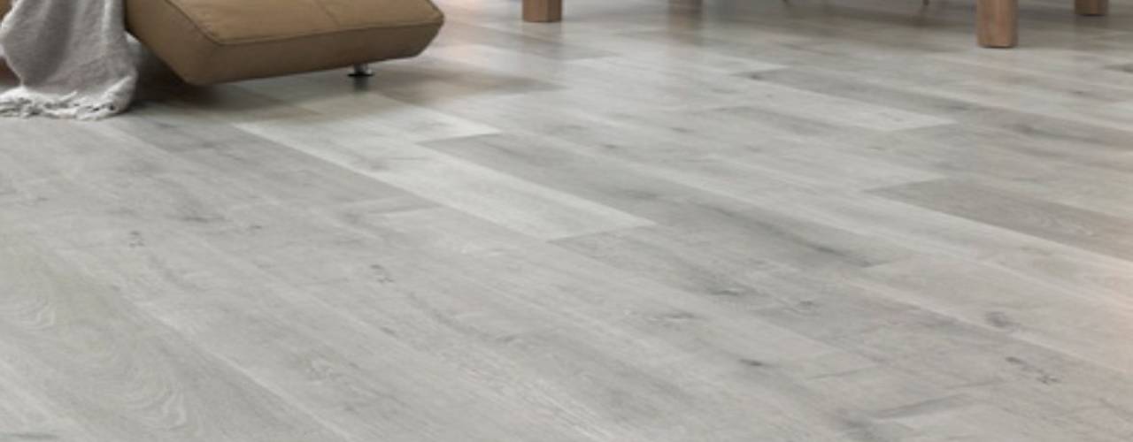 PISO FLOTANTE CLASSEN 8mm AC4, THE FLOORING COMPANY S.A THE FLOORING COMPANY S.A Стены и пол в стиле модерн Изделия из древесины Прозрачный