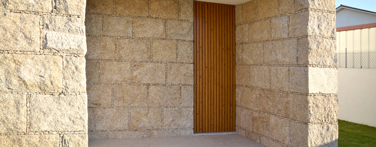 CASA RM_PÓVOA DE VARZIM_2013, PFS-arquitectura PFS-arquitectura Minimalist Evler