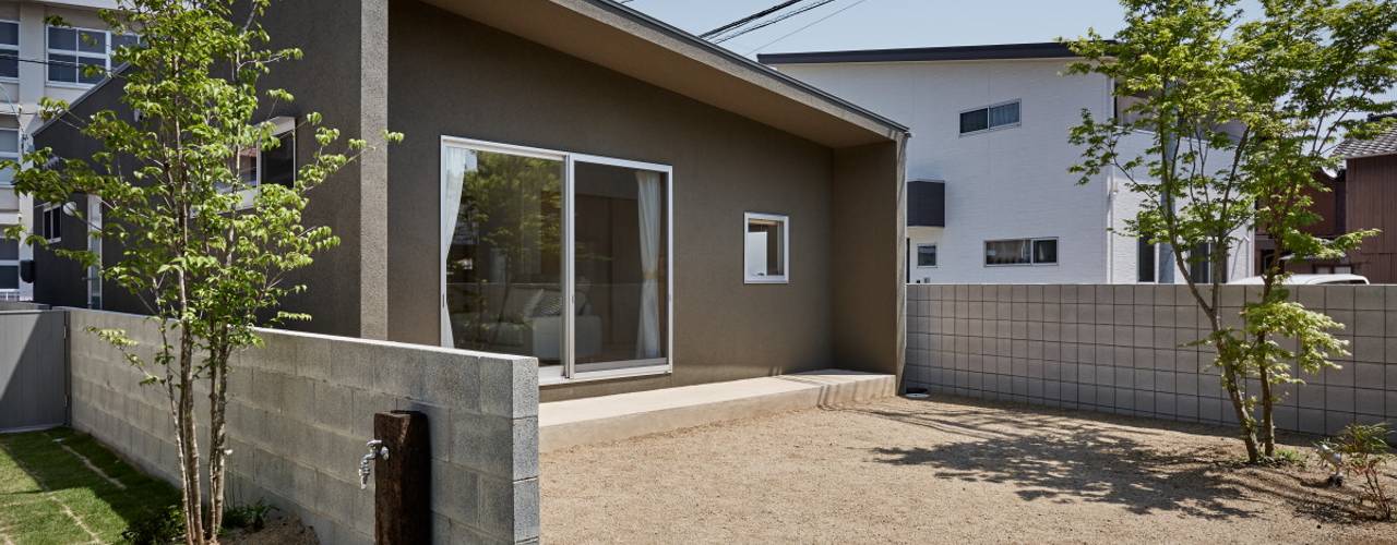 校舎がみえる小さな家, toki Architect design office toki Architect design office 房子
