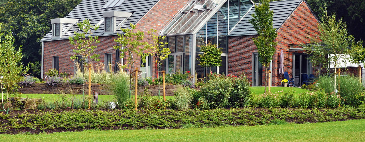 Umbau und Erweiterung Einfamilienhaus F, ARCHITEKTEN BRÜNING REIN ARCHITEKTEN BRÜNING REIN Modern Evler