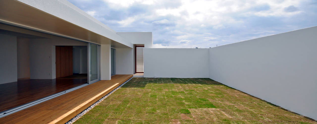 UHR-HOUSE, 門一級建築士事務所 門一級建築士事務所 Jardines modernos: Ideas, imágenes y decoración Hormigón