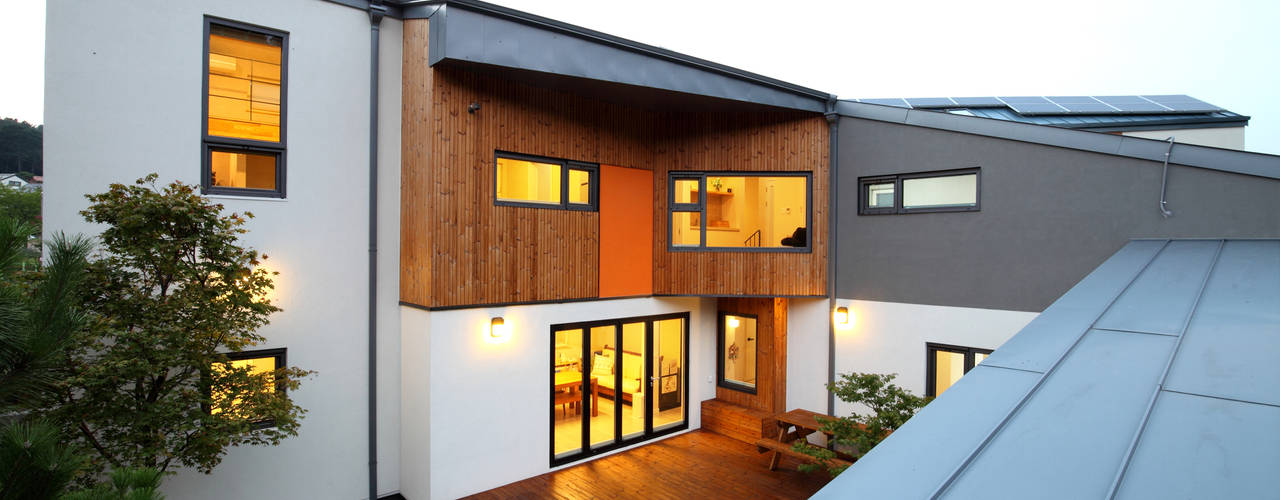 대전하기동 - 프라이버시 최우선의 'ㄷ'자 중정형주택, 주택설계전문 디자인그룹 홈스타일토토 주택설계전문 디자인그룹 홈스타일토토 Casas modernas