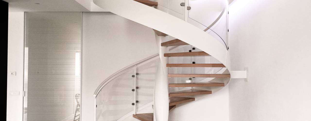 #VLD - ristrutturazione villino, M16 architetti M16 architetti Modern Corridor, Hallway and Staircase