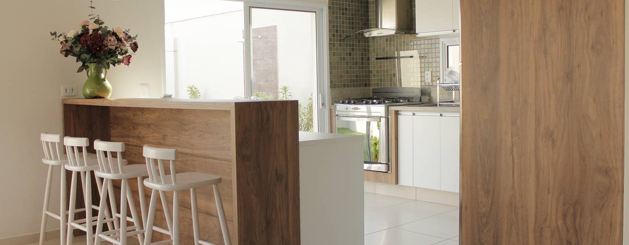 Casa TM , Lozí - Projeto e Obra Lozí - Projeto e Obra Minimalist kitchen