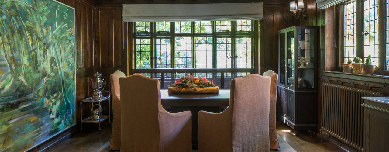 A Home with a Character, Roselind Wilson Design Roselind Wilson Design Eclectic style dining room