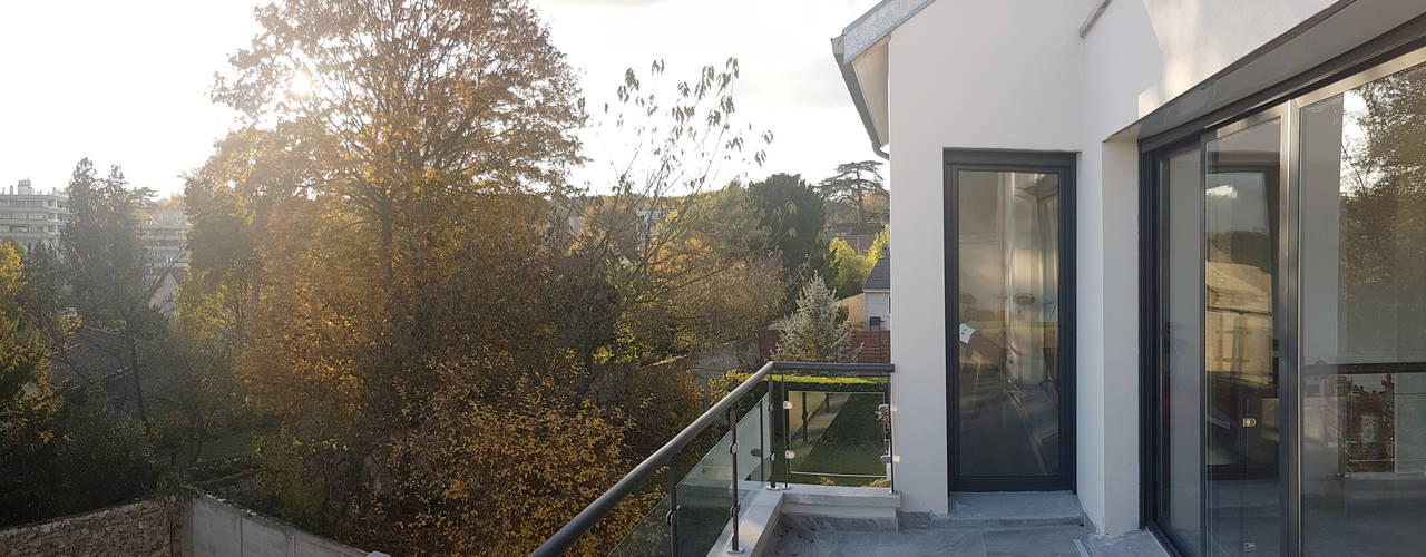 Maison Chatenay-Malabry, Daniel architectes Daniel architectes Moderner Balkon, Veranda & Terrasse