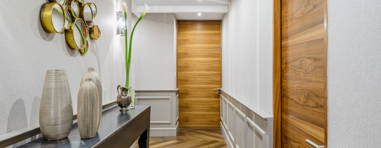 HCH, NIVEL TRES ARQUITECTURA NIVEL TRES ARQUITECTURA Classic style corridor, hallway and stairs