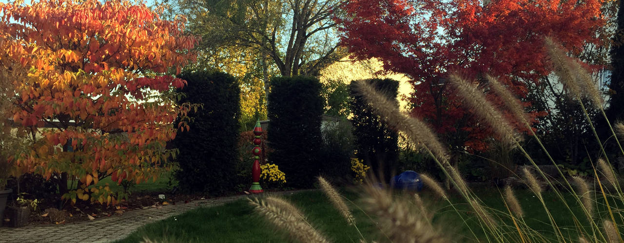 Kleiner Privatgarten mit besonderen Blickpunkten, dirlenbach - garten mit stil dirlenbach - garten mit stil حديقة