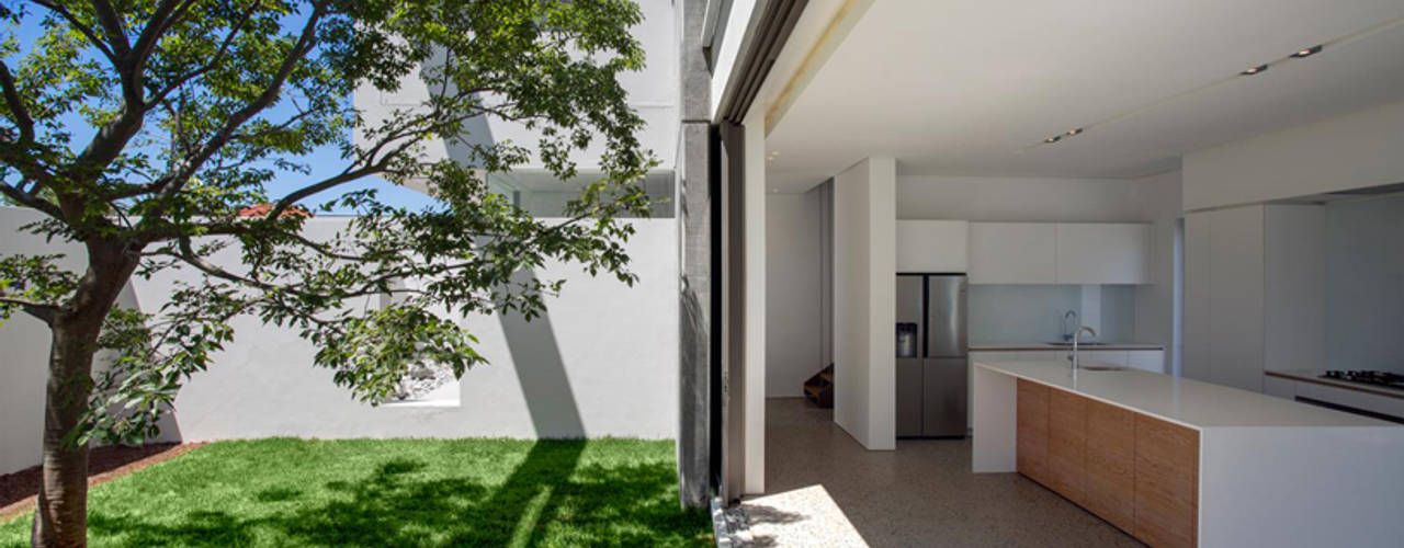 A Gorgeous House Project in Cape Town Area, Three14 Architects Three14 Architects Cocinas de estilo minimalista