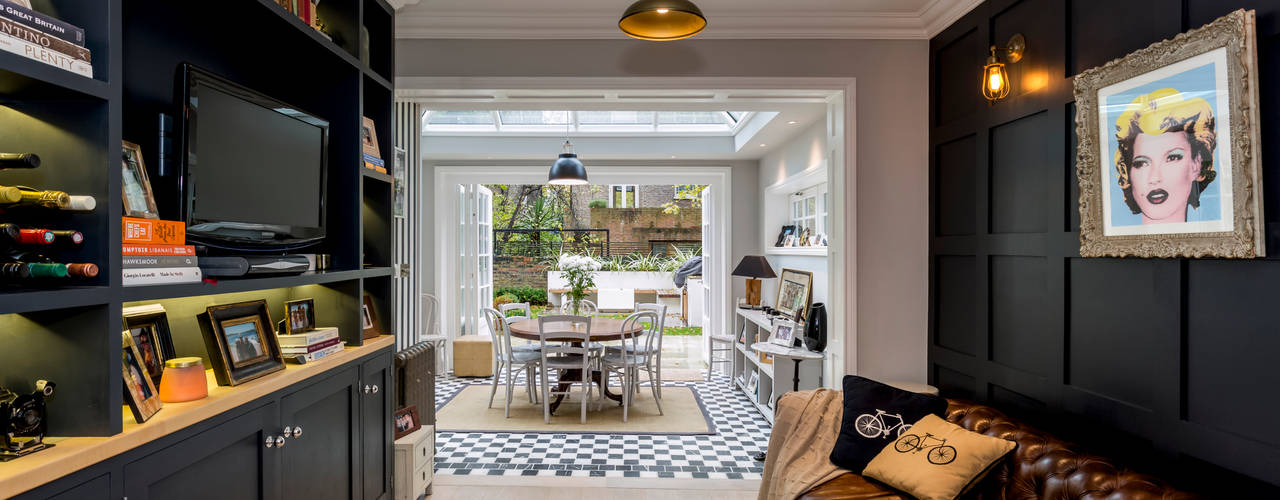 Extension and refurbishment of a ground floor apartment in Notting Hill, West London, GK Architects Ltd GK Architects Ltd Classic style living room