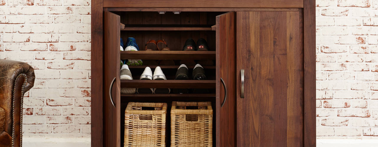 Hallway & Cloakroom Storage Ideas, Big Blu Furniture Big Blu Furniture Pasillos, vestíbulos y escaleras de estilo moderno Madera maciza Multicolor