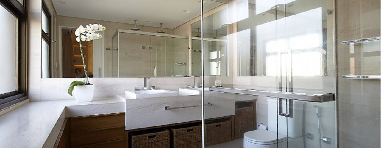 homify Modern bathroom Granite