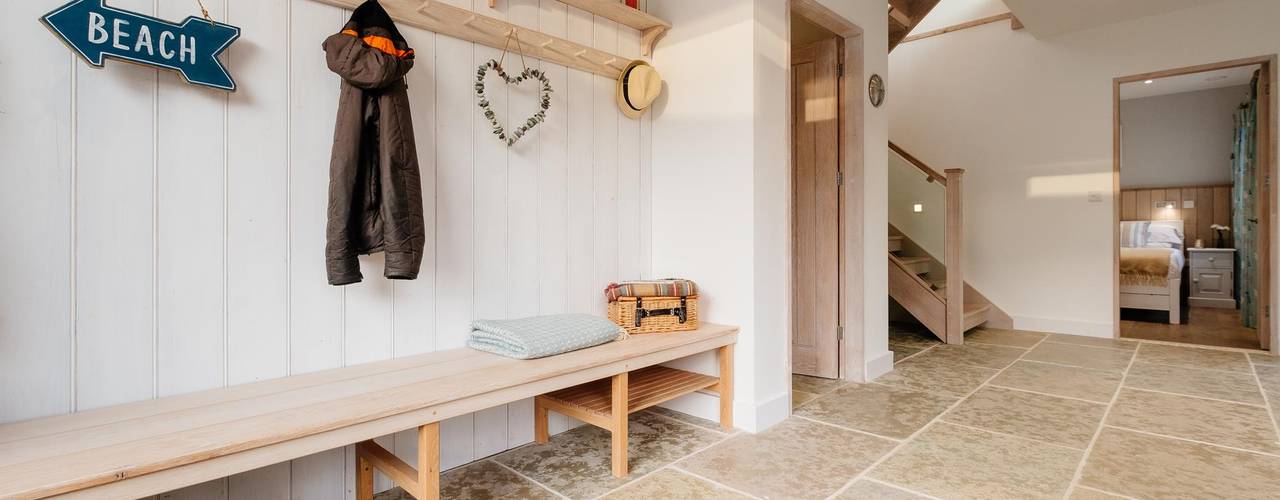 Treasure House, Polzeath | Cornwall, Perfect Stays Perfect Stays Rustic style corridor, hallway & stairs