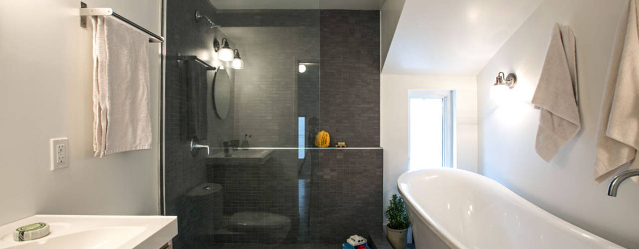 SV Residence, Unit 7 Architecture Unit 7 Architecture Modern style bathrooms