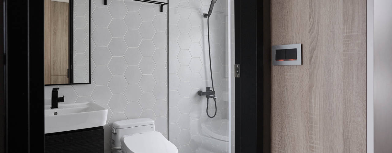 TOUGH INN, 寬度 空間設計整合 寬度 空間設計整合 現代浴室設計點子、靈感&圖片