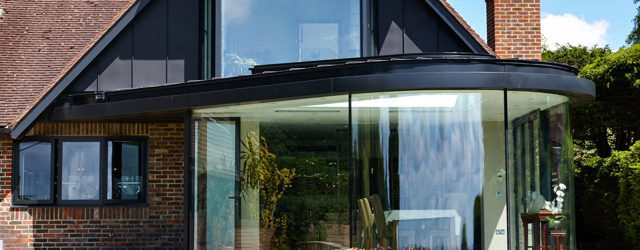 Curved Glass Extension, Trombe Ltd Trombe Ltd Modern dining room