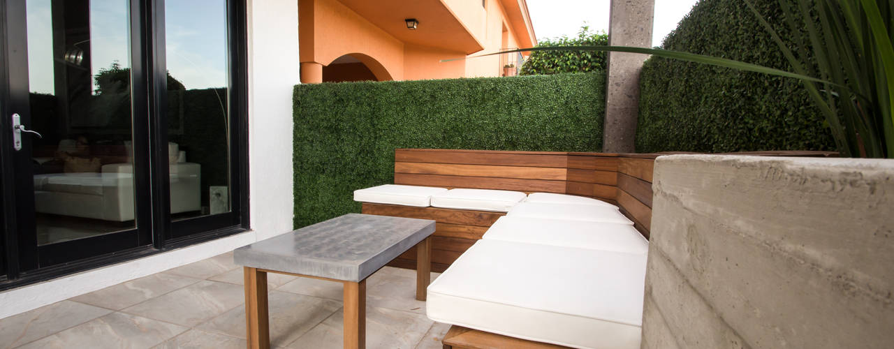 PATIO 5, TAMEN arquitectura TAMEN arquitectura Modern Terrace