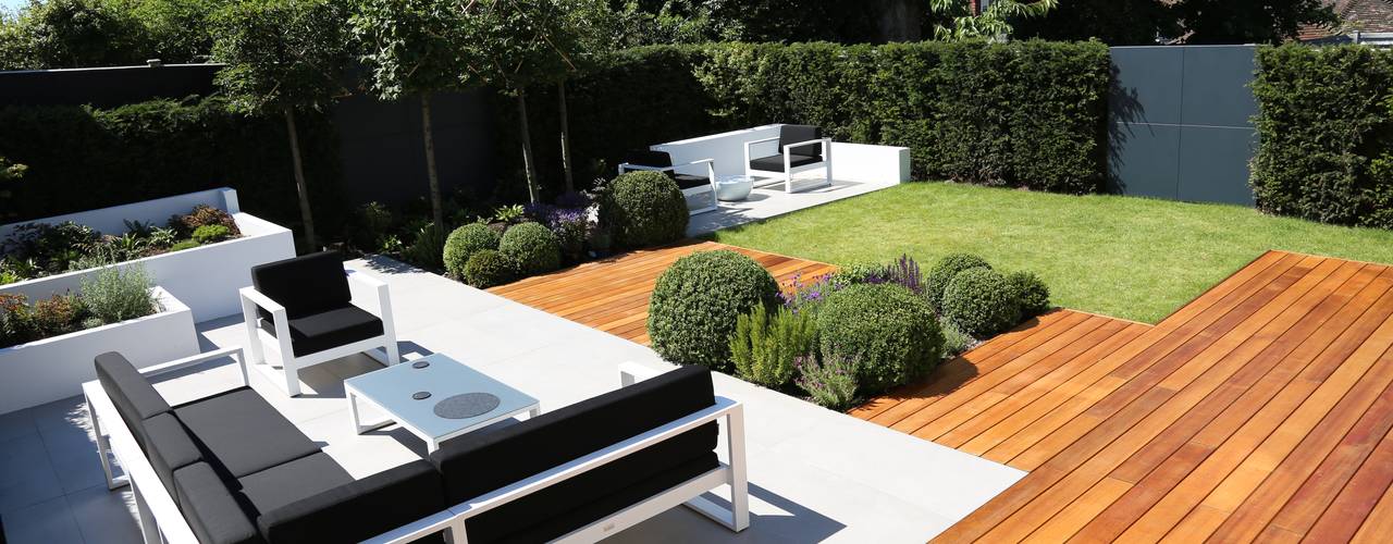 A Trendy Chelsea-Style Landscaped Garden Project, Borrowed Space Borrowed Space Jardin moderne