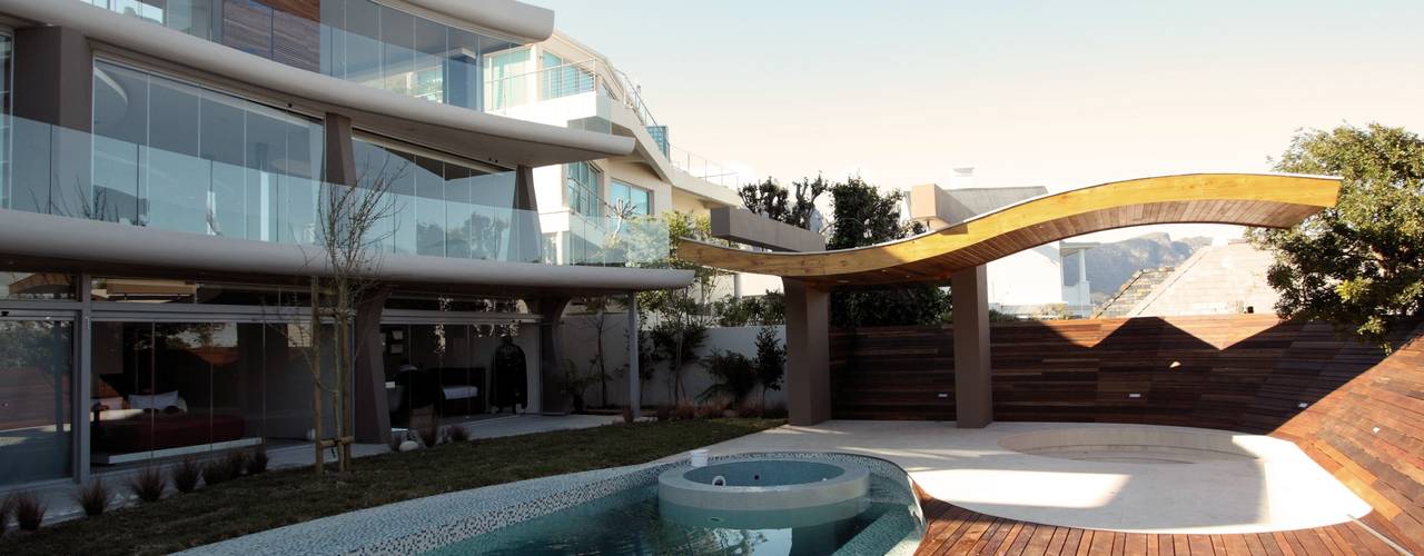 Preller Clifton, DV8 Architects DV8 Architects Modern pool