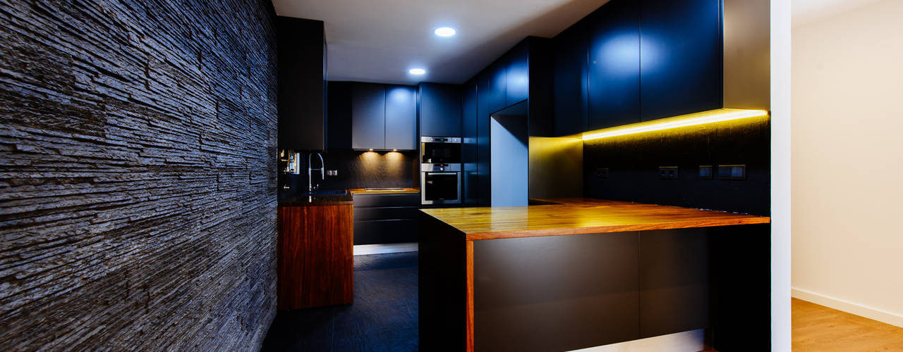 homify Modern kitchen