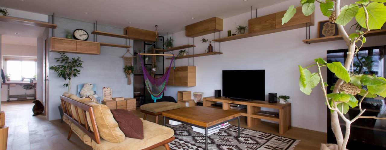 nionohama-apartment-house-renovation, ALTS DESIGN OFFICE ALTS DESIGN OFFICE Rustic style living room Wood Wood effect