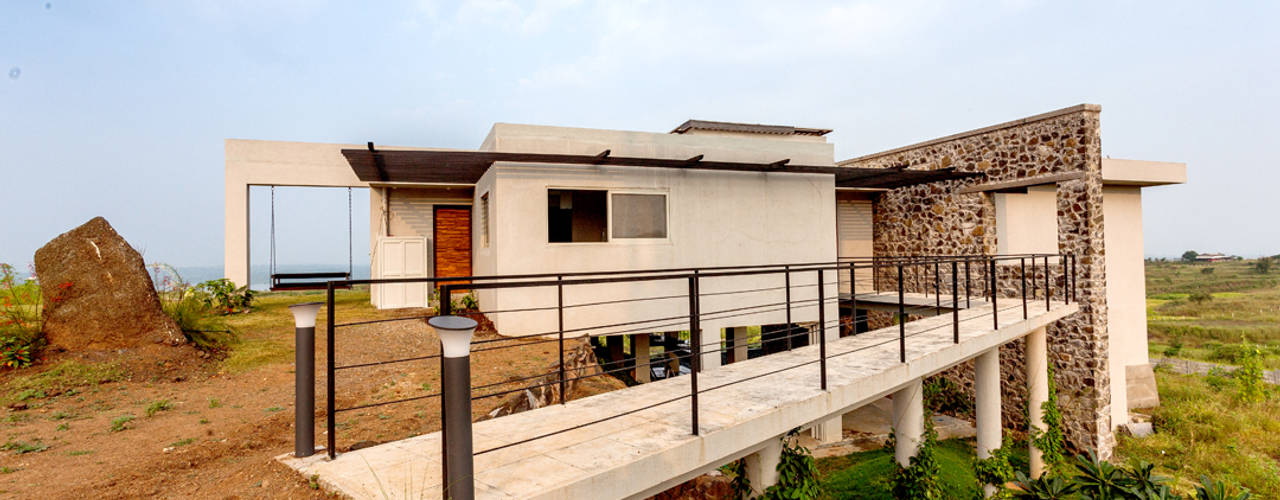 Kavardhara Villa , Inscape Designers Inscape Designers Rustikale Häuser