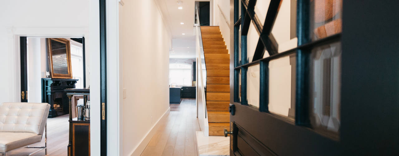 BEDFORD RESIDENCE, FLUID LIVING STUDIO FLUID LIVING STUDIO Modern Corridor, Hallway and Staircase